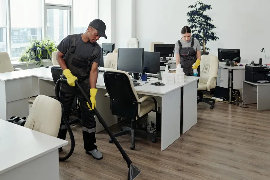 Commercial office cleaning